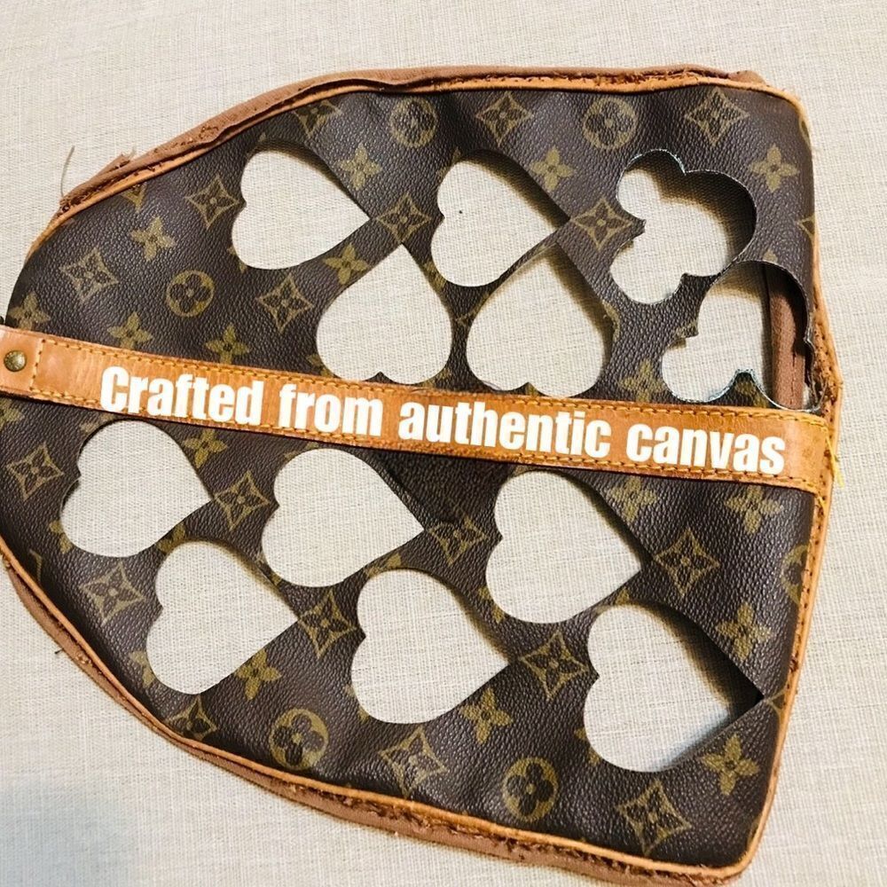 HEART CHARM BROWN - Picture 3 of 4